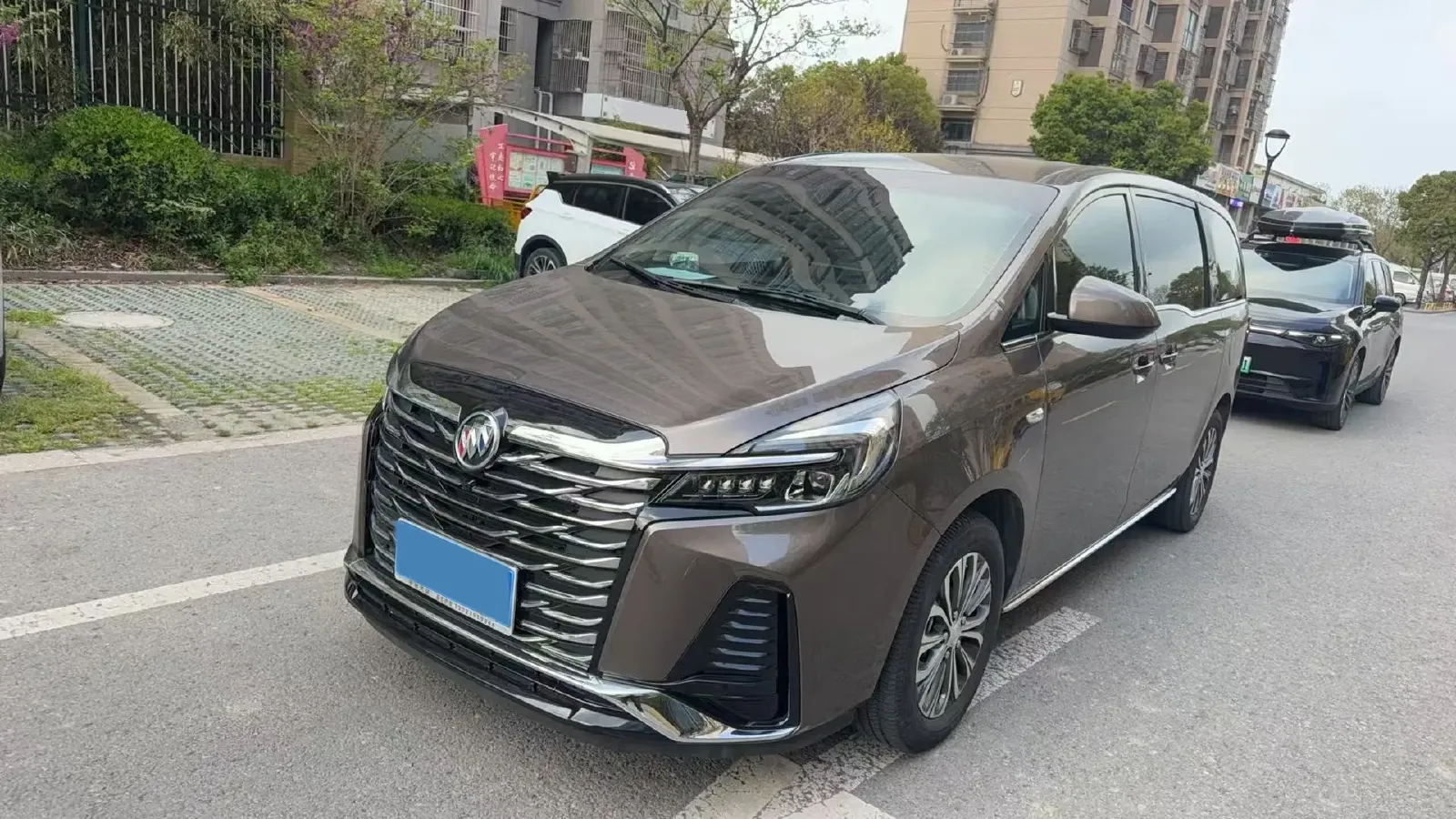 2023 Buick GL8 2.0T 237HP L4 9AT,autocango,china used car exporter,china ev exporter,chinese used car exporter,chinese used ev exporter