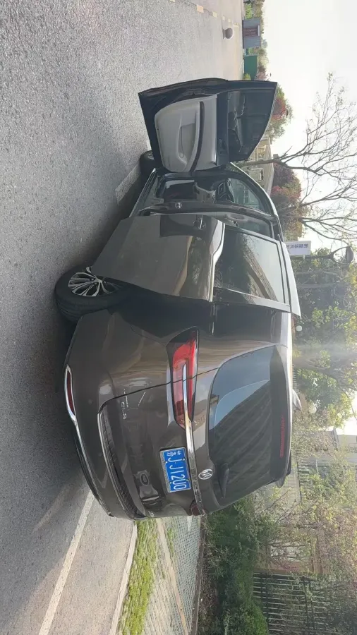 2023 Buick GL8 2.0T 237HP L4 9AT,autocango,china used car exporter,china ev exporter,chinese used car exporter,chinese used ev exporter