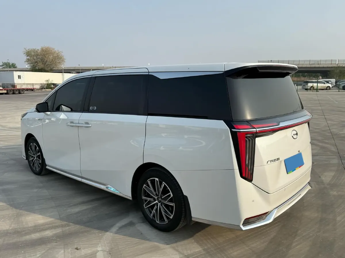 2024 GAC Trumpchi M8 2.0T 252HP L4 8AT,autocango,china used car exporter,china ev exporter,chinese used car exporter,chinese used ev exporter