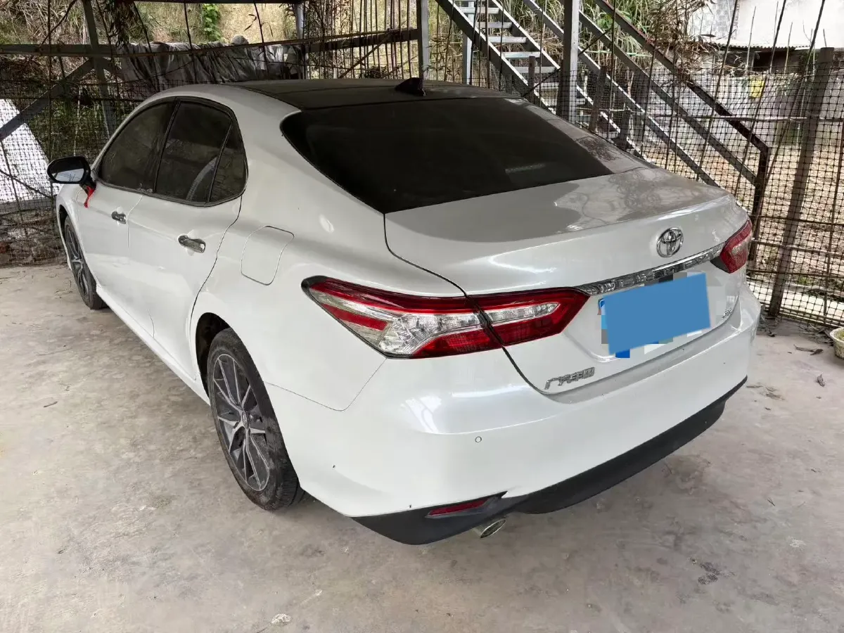 2021 Toyota Camry 2.5L 209HP L4 8AT,autocango,china used car exporter,china ev exporter,chinese used car exporter,chinese used ev exporter