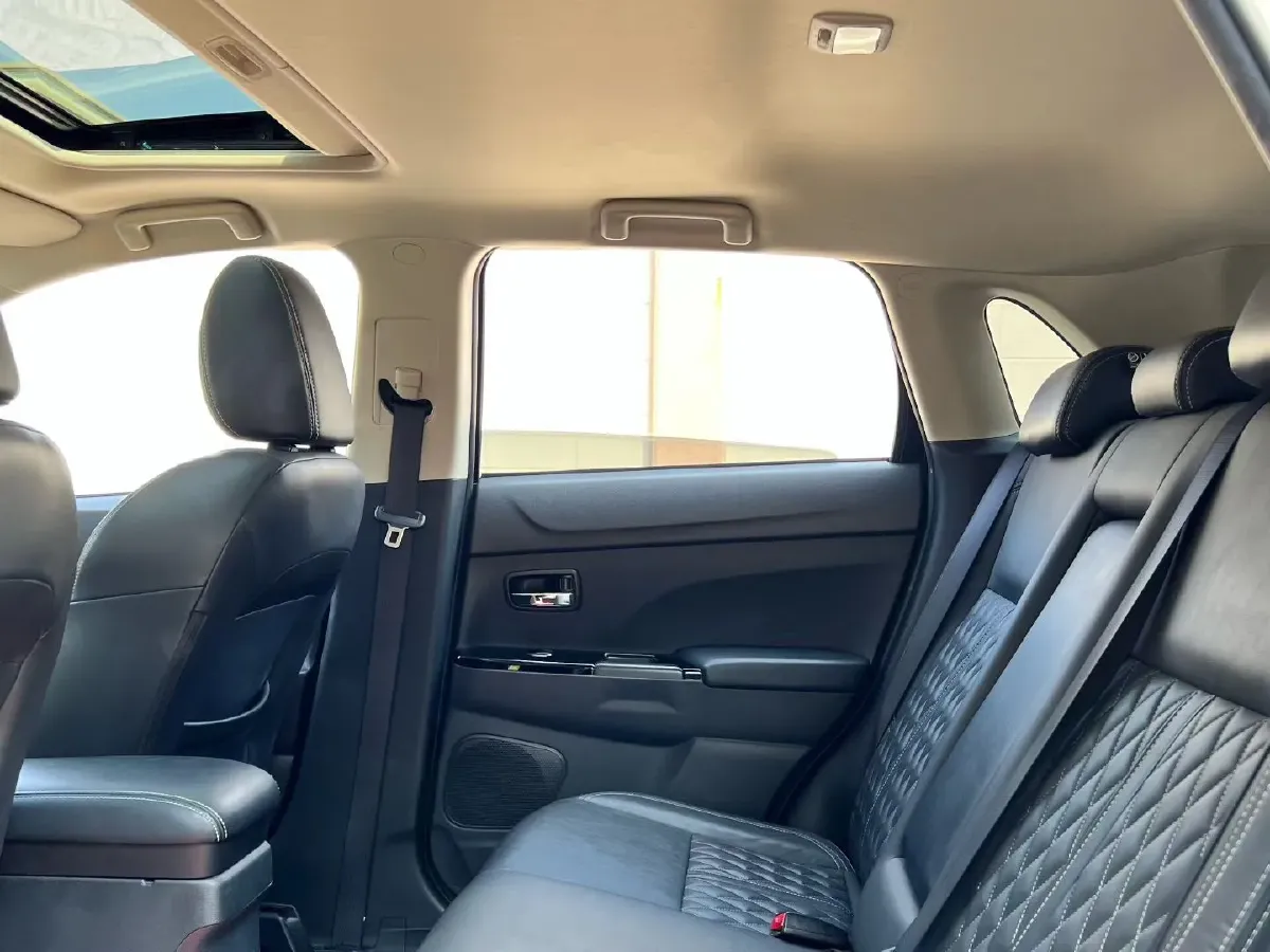 2020 Mitsubishi ASX 2.0L 166HP L4 CVT,autocango,china used car exporter,china ev exporter,chinese used car exporter,chinese used ev exporter