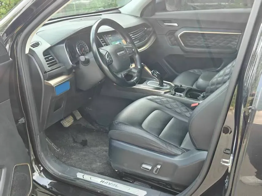 2020 Haval H6 1.5T 169HP L4 7DCT,autocango,china used car exporter,china ev exporter,chinese used car exporter,chinese used ev exporter