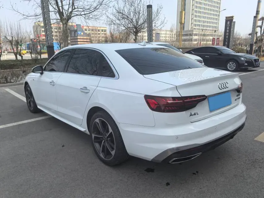 2023 Audi A4L 2.0T 190HP L4 7DCT,autocango,china used car exporter,china ev exporter,chinese used car exporter,chinese used ev exporter