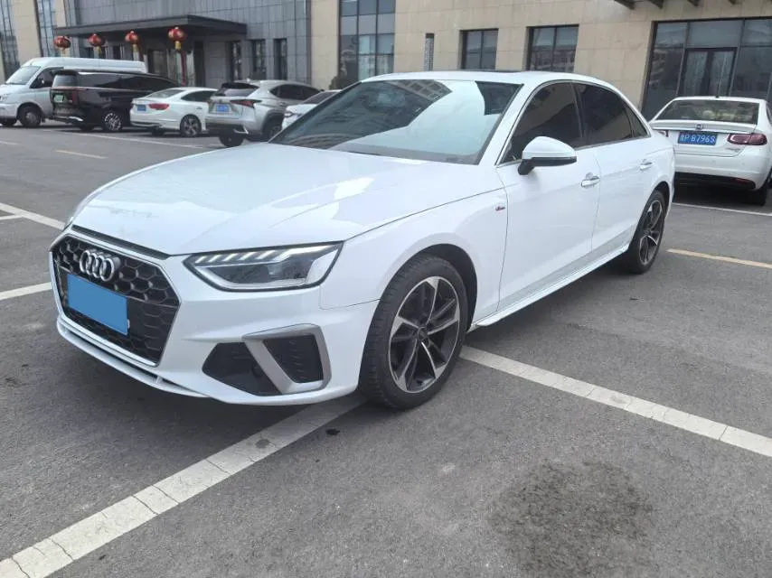 2023 Audi A4L 2.0T 190HP L4 7DCT,autocango,china used car exporter,china ev exporter,chinese used car exporter,chinese used ev exporter
