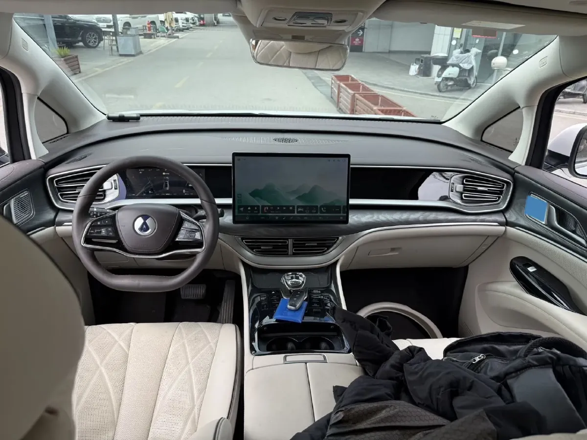 2024 Denza D9 1.5T 139HP L4 E-CVT PHEV 40KWH,autocango,china used car exporter,china ev exporter,chinese used car exporter,chinese used ev exporter