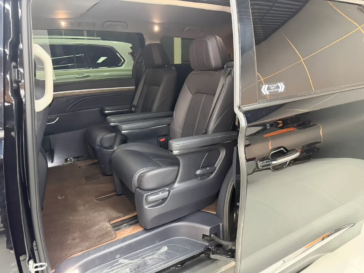 2024 GAC Trumpchi M8 2.0T 252HP L4 8AT,autocango,china used car exporter,china ev exporter,chinese used car exporter,chinese used ev exporter