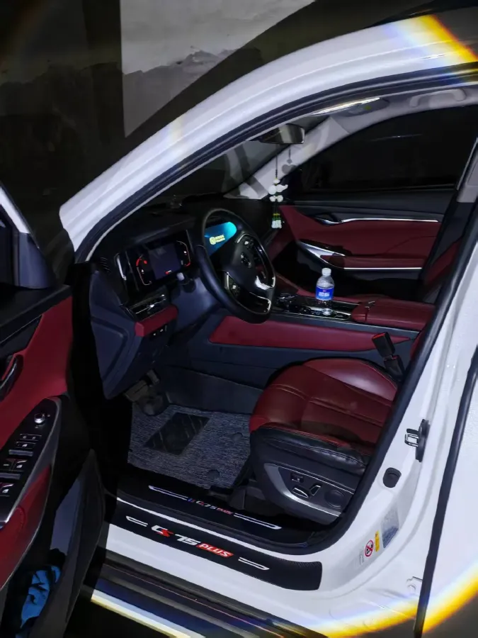 2020 ChangAn CS75 Plus 2.0T 233HP L4 8AT,autocango,china used car exporter,china ev exporter,chinese used car exporter,chinese used ev exporter