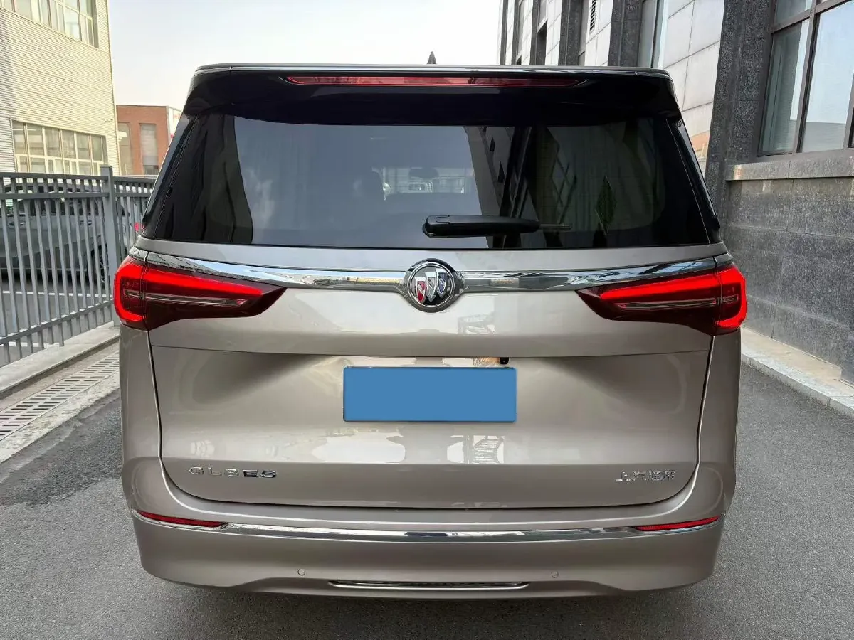 2023 Buick GL8 2.0T 237HP L4 9AT,autocango,china used car exporter,china ev exporter,chinese used car exporter,chinese used ev exporter