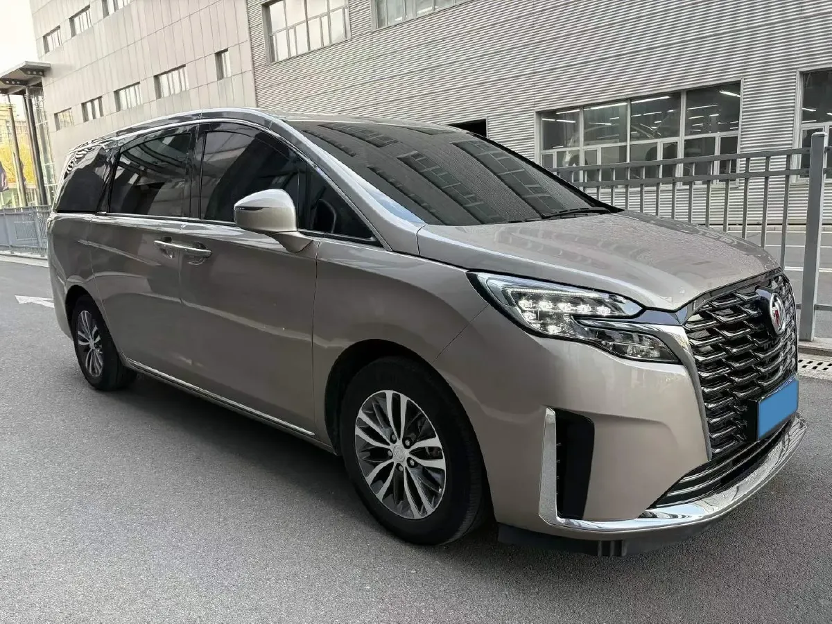 2023 Buick GL8 2.0T 237HP L4 9AT,autocango,china used car exporter,china ev exporter,chinese used car exporter,chinese used ev exporter