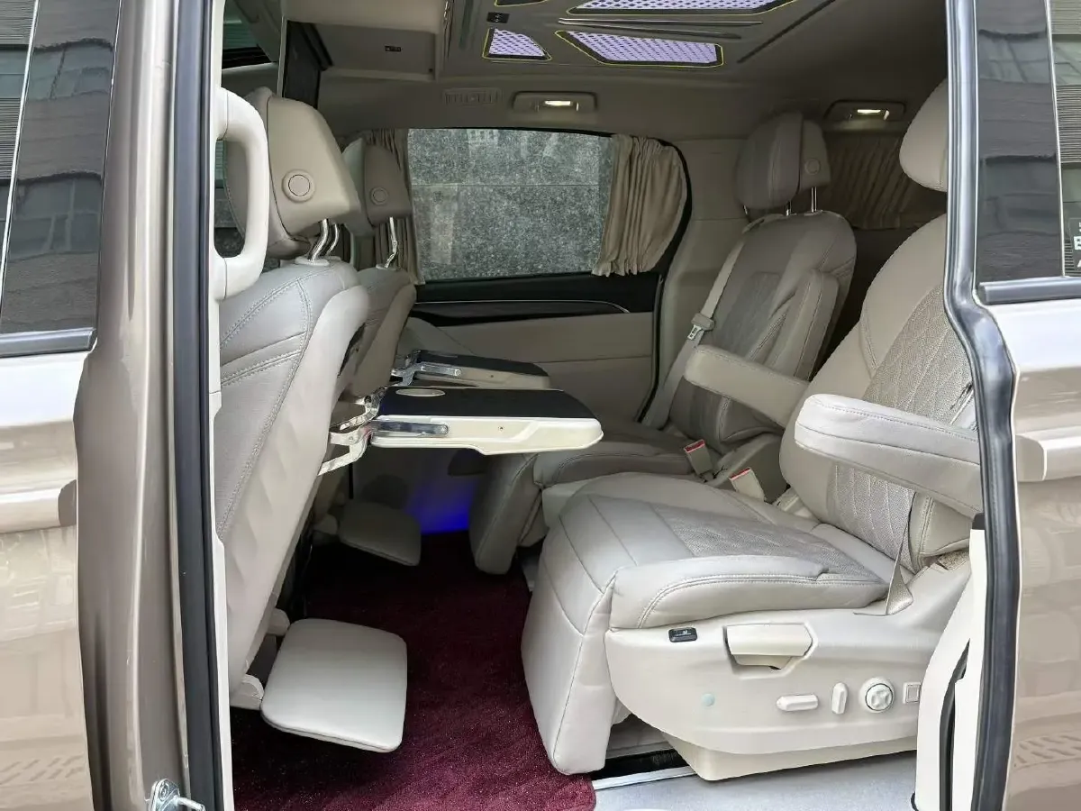 2023 Buick GL8 2.0T 237HP L4 9AT,autocango,china used car exporter,china ev exporter,chinese used car exporter,chinese used ev exporter