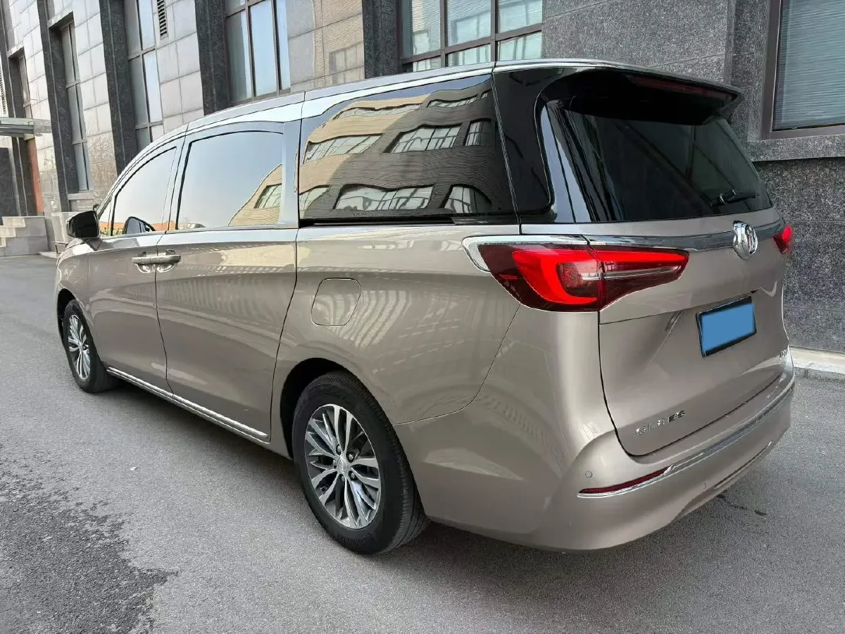 2023 Buick GL8 2.0T 237HP L4 9AT,autocango,china used car exporter,china ev exporter,chinese used car exporter,chinese used ev exporter