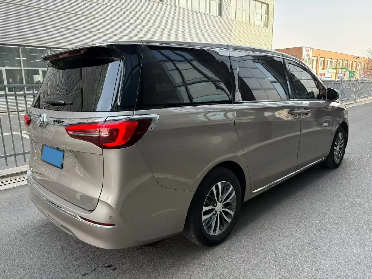 2023 Buick GL8 2.0T 237HP L4 9AT,autocango,china used car exporter,china ev exporter,chinese used car exporter,chinese used ev exporter