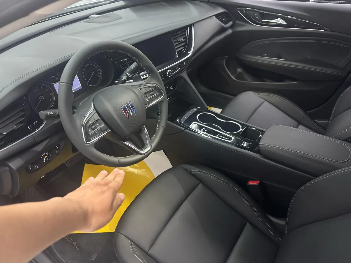 2025 Buick Regal 1.5T 169HP L4 9AT,autocango,china used car exporter,china ev exporter,chinese used car exporter,chinese used ev exporter