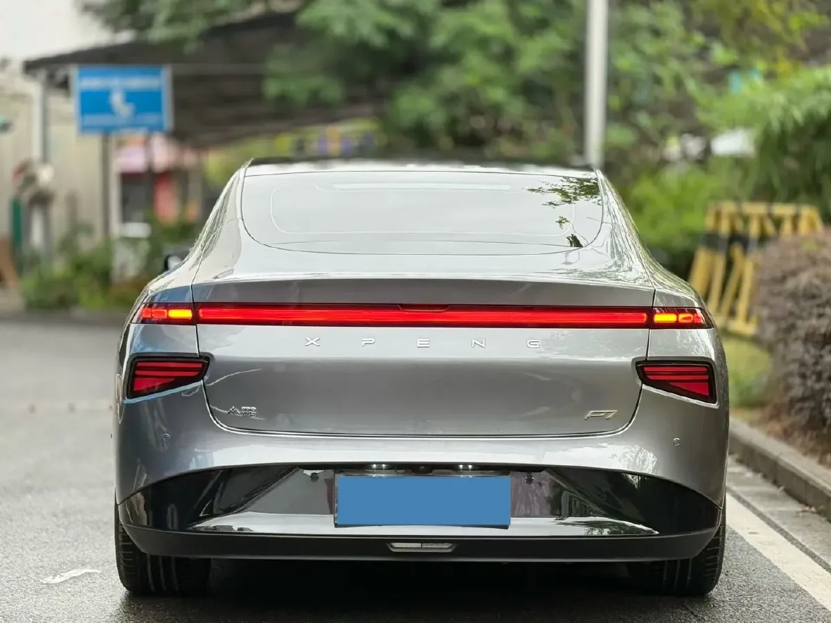 2020 Xpeng P7 BEV 70.8KWH,autocango,china used car exporter,china ev exporter,chinese used car exporter,chinese used ev exporter