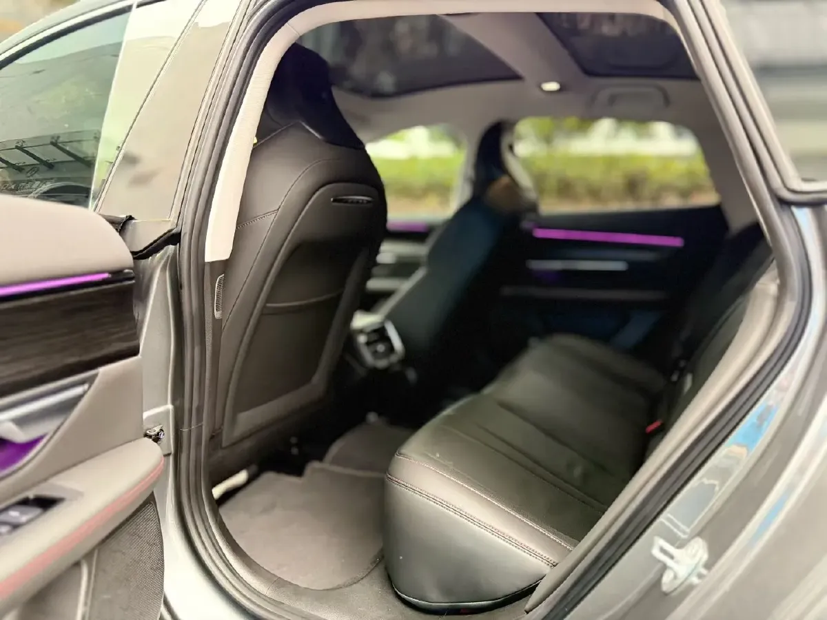 2020 Xpeng P7 BEV 70.8KWH,autocango,china used car exporter,china ev exporter,chinese used car exporter,chinese used ev exporter