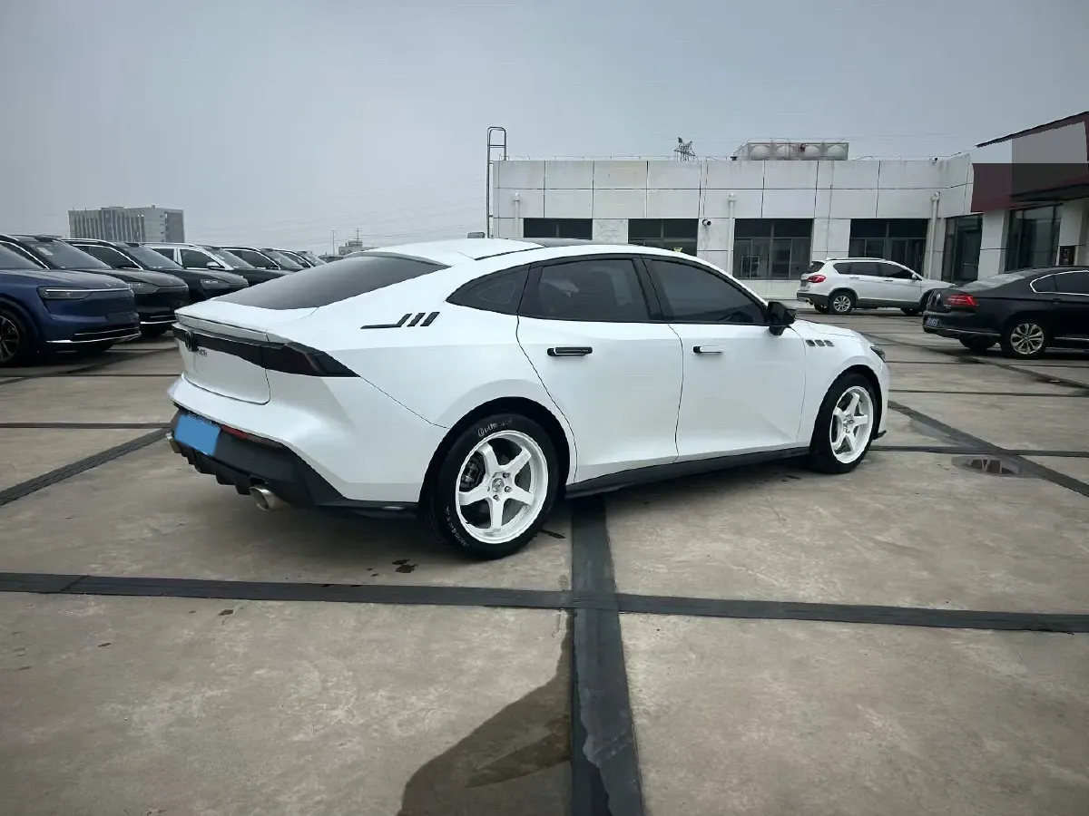 2023 ChangAn UNI-V 1.5T 188HP L4 7DCT,autocango,china used car exporter,china ev exporter,chinese used car exporter,chinese used ev exporter