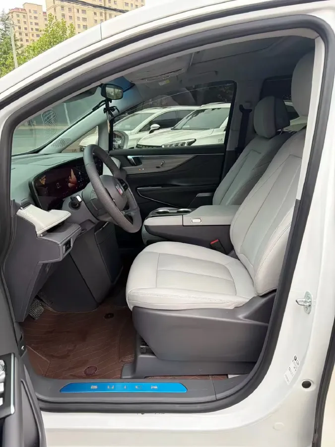 2025 Buick GL8 2.0T 237HP L4 9AT,autocango,china used car exporter,china ev exporter,chinese used car exporter,chinese used ev exporter