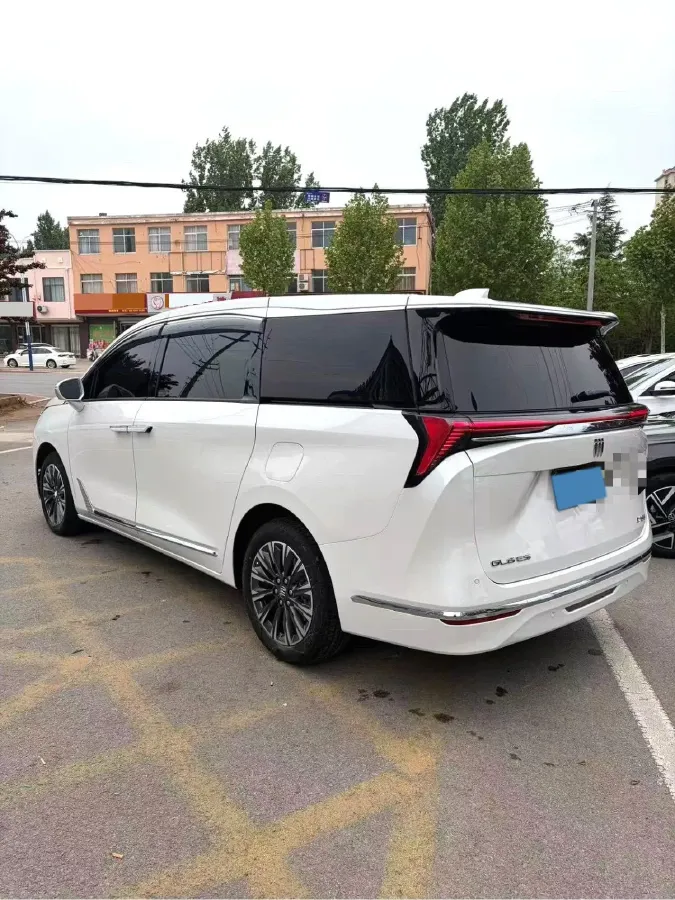 2025 Buick GL8 2.0T 237HP L4 9AT,autocango,china used car exporter,china ev exporter,chinese used car exporter,chinese used ev exporter