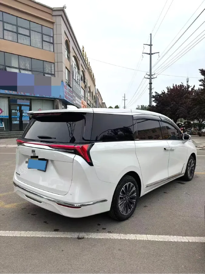 2025 Buick GL8 2.0T 237HP L4 9AT,autocango,china used car exporter,china ev exporter,chinese used car exporter,chinese used ev exporter