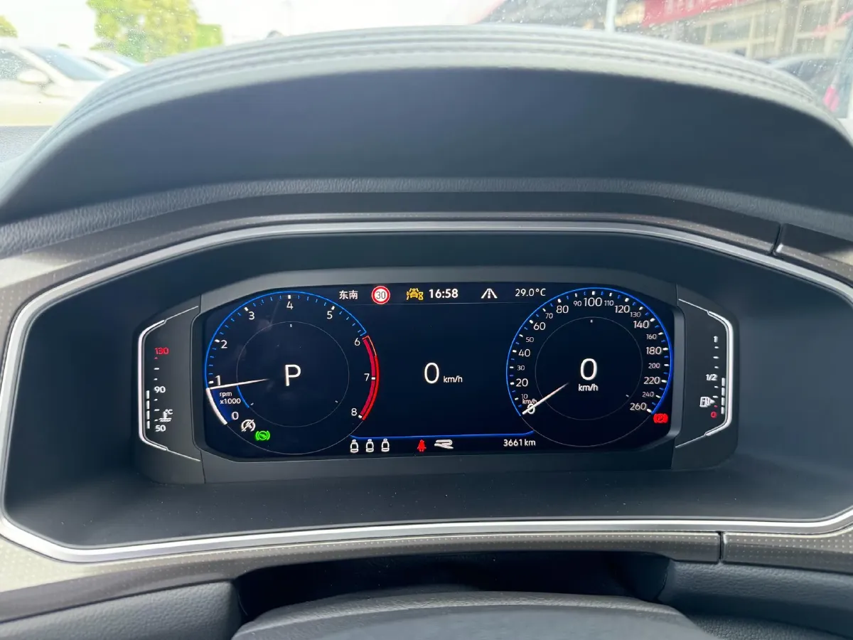 2023 Volkswagen T-Roc 1.5T 160HP L4 7DCT,autocango,china used car exporter,china ev exporter,chinese used car exporter,chinese used ev exporter