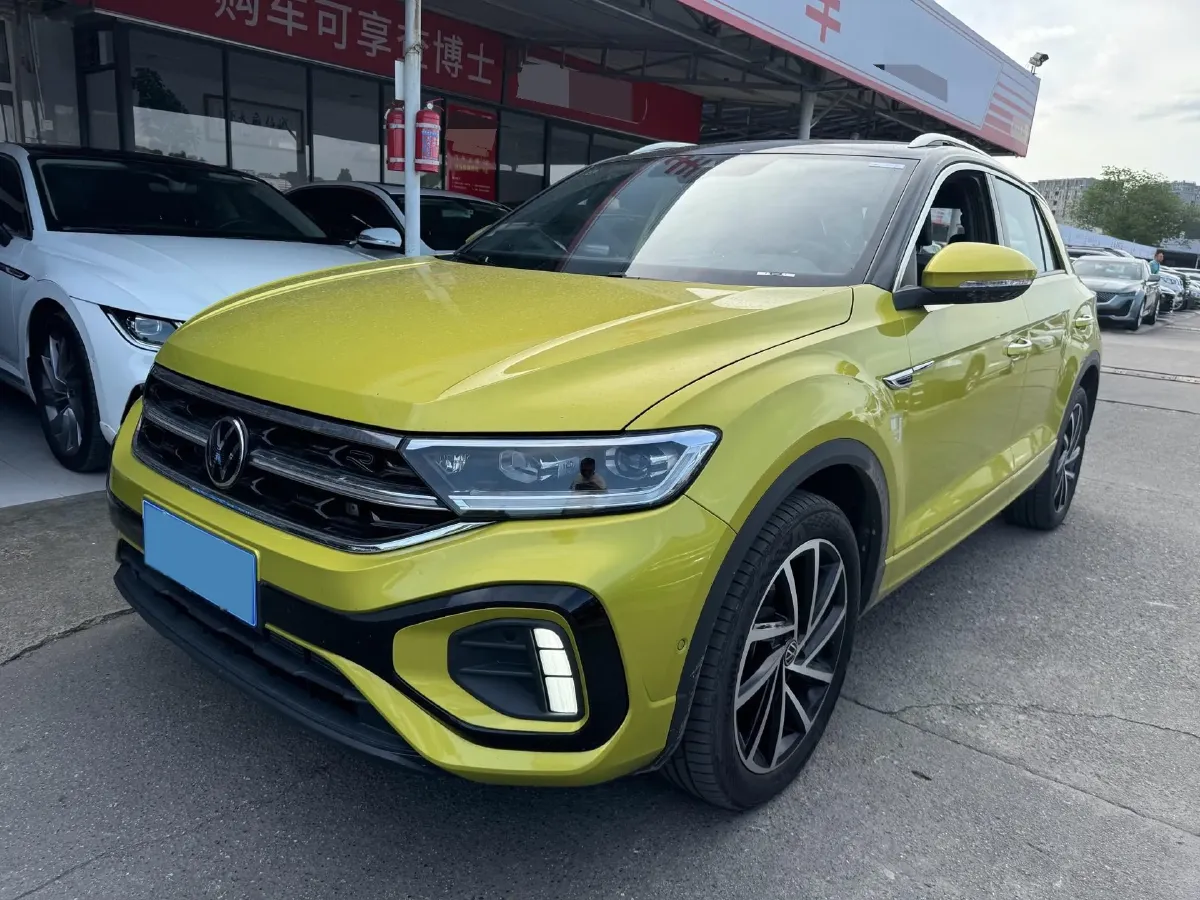 2023 Volkswagen T-Roc 1.5T 160HP L4 7DCT,autocango,china used car exporter,china ev exporter,chinese used car exporter,chinese used ev exporter