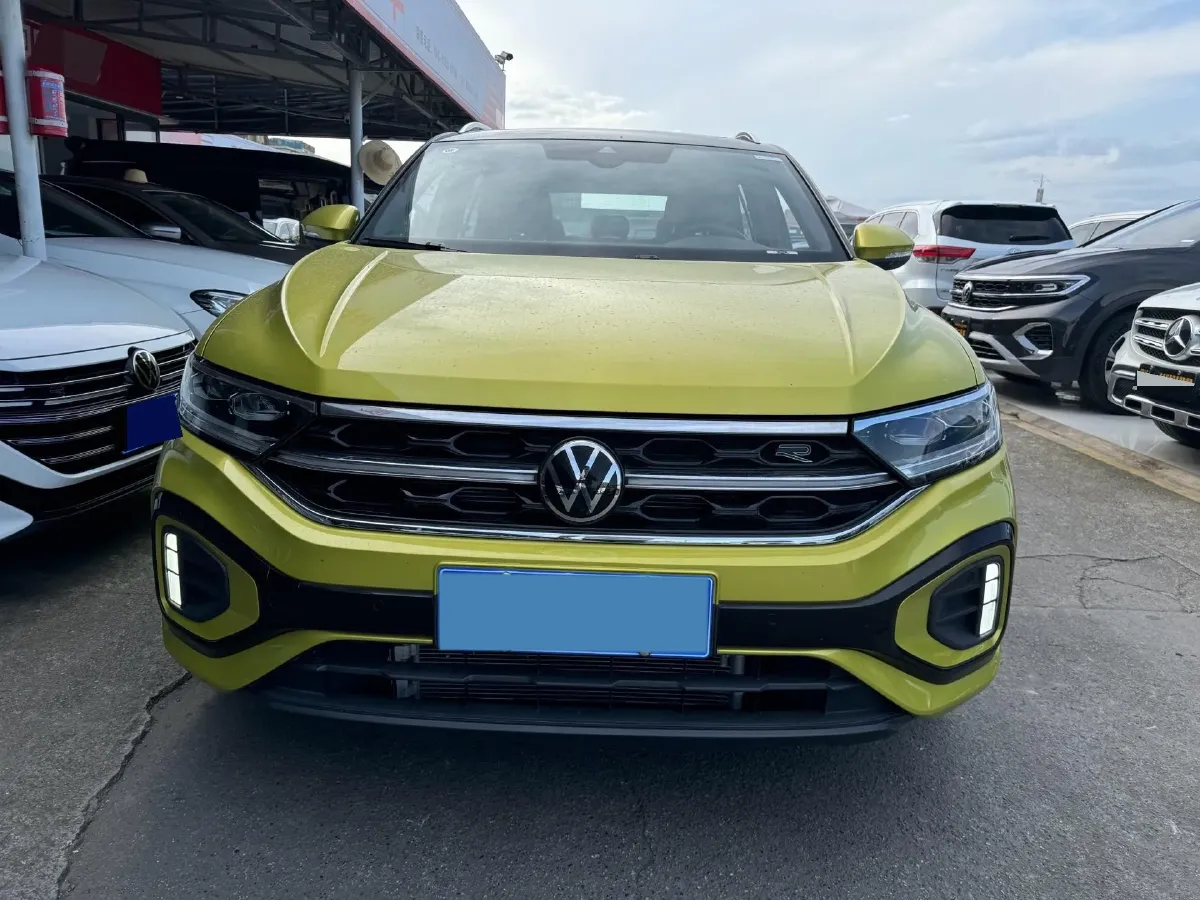 2023 Volkswagen T-Roc 1.5T 160HP L4 7DCT,autocango,china used car exporter,china ev exporter,chinese used car exporter,chinese used ev exporter