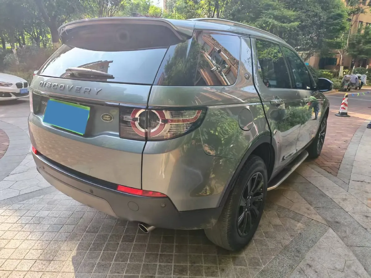 2018 Land Rover Discovery Sport 2.0T 241HP L4 9AT,autocango,china used car exporter,china ev exporter,chinese used car exporter,chinese used ev exporter
