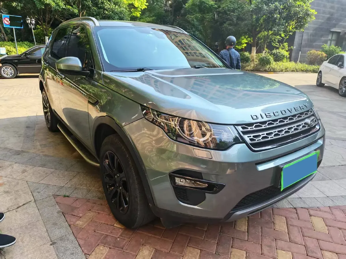 2018 Land Rover Discovery Sport 2.0T 241HP L4 9AT,autocango,china used car exporter,china ev exporter,chinese used car exporter,chinese used ev exporter