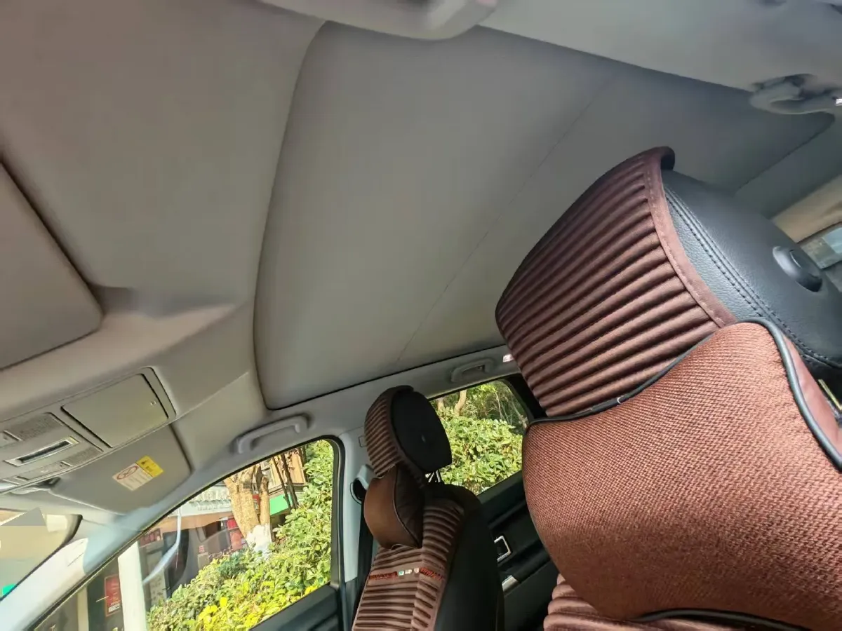 2018 Land Rover Discovery Sport 2.0T 241HP L4 9AT,autocango,china used car exporter,china ev exporter,chinese used car exporter,chinese used ev exporter