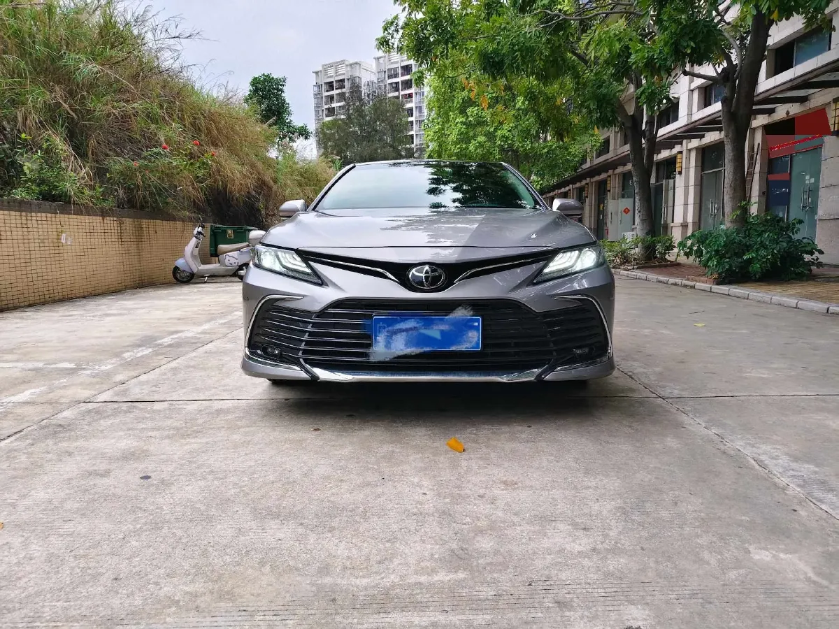 2023 Toyota Camry 2.5L 207HP L4 8AT,autocango,china used car exporter,china ev exporter,chinese used car exporter,chinese used ev exporter