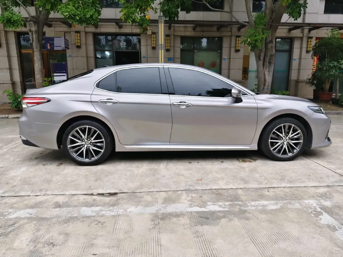 2023 Toyota Camry 2.5L 207HP L4 8AT,autocango,china used car exporter,china ev exporter,chinese used car exporter,chinese used ev exporter