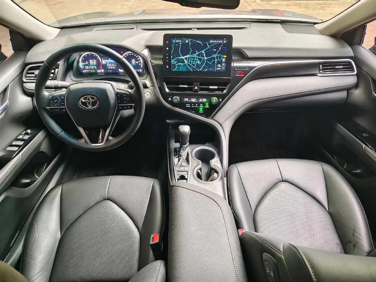 2023 Toyota Camry 2.5L 207HP L4 8AT,autocango,china used car exporter,china ev exporter,chinese used car exporter,chinese used ev exporter