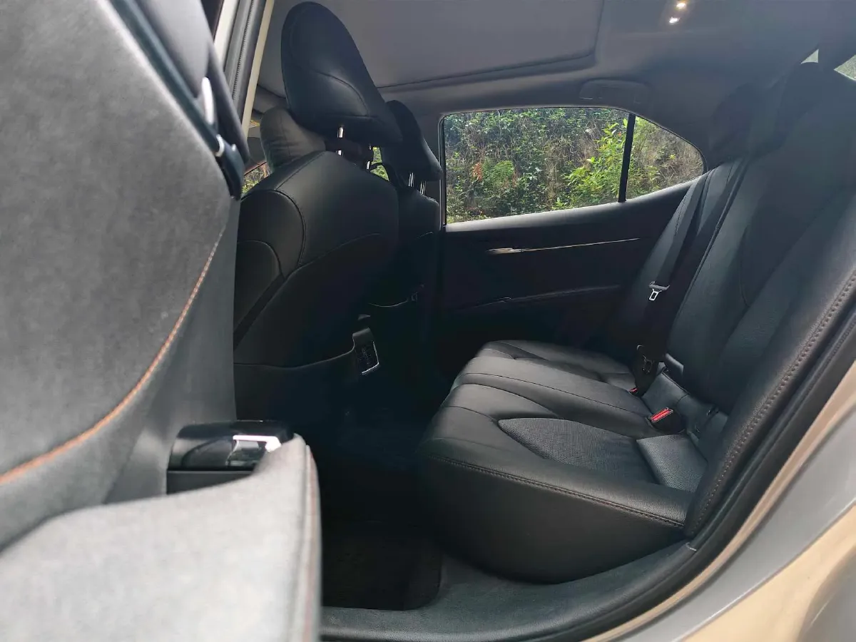 2023 Toyota Camry 2.5L 207HP L4 8AT,autocango,china used car exporter,china ev exporter,chinese used car exporter,chinese used ev exporter