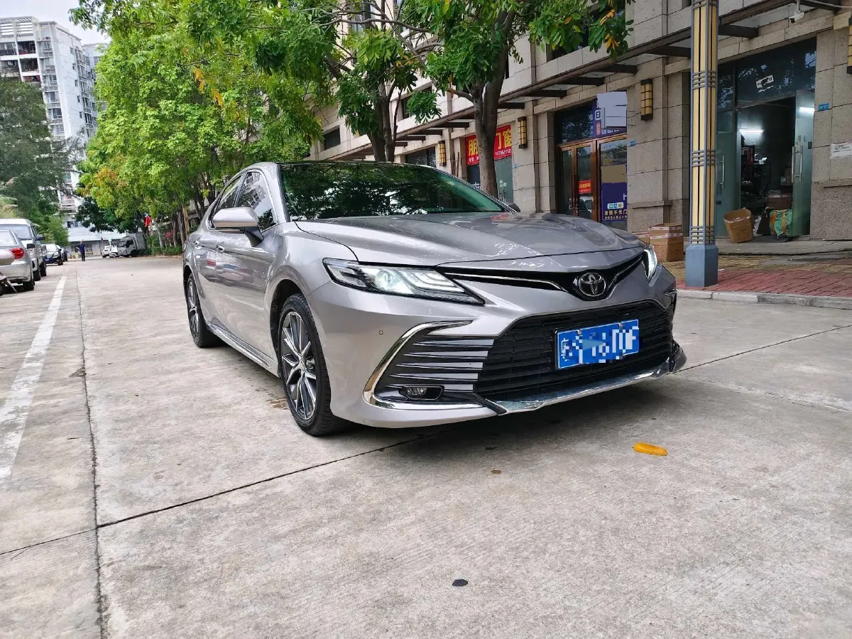 2023 Toyota Camry 2.5L 207HP L4 8AT,autocango,china used car exporter,china ev exporter,chinese used car exporter,chinese used ev exporter