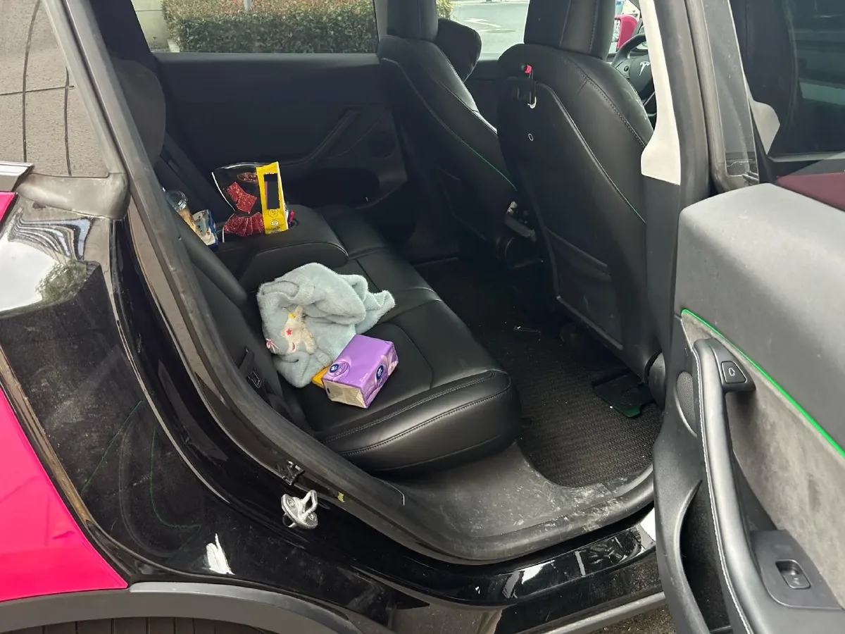 2022 Tesla Model Y BEV 60KWH,autocango,china used car exporter,china ev exporter,chinese used car exporter,chinese used ev exporter