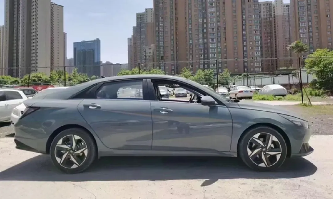 2022 Hyundai Elantra 1.5L 115HP L4 CVT,autocango,china used car exporter,china ev exporter,chinese used car exporter,chinese used ev exporter