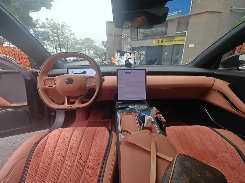 2024 NIO ET5 BEV 75KWH,autocango,china used car exporter,china ev exporter,chinese used car exporter,chinese used ev exporter