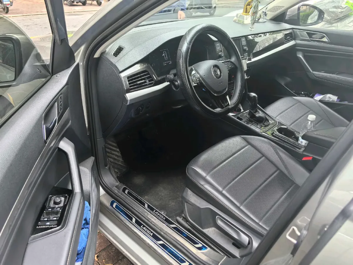 2019 Volkswagen Lavida 1.5L 113HP L4 6AT,autocango,china used car exporter,china ev exporter,chinese used car exporter,chinese used ev exporter