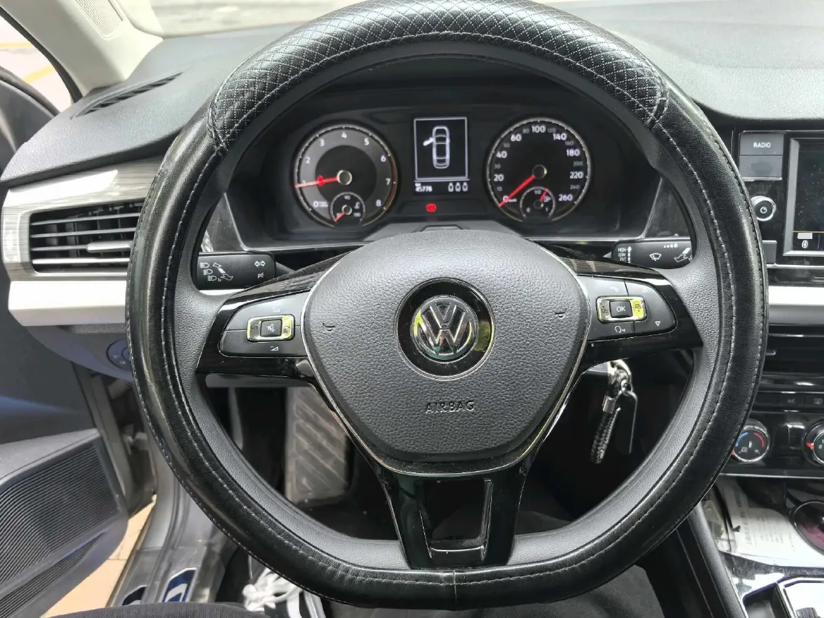 2019 Volkswagen Lavida 1.5L 113HP L4 6AT,autocango,china used car exporter,china ev exporter,chinese used car exporter,chinese used ev exporter