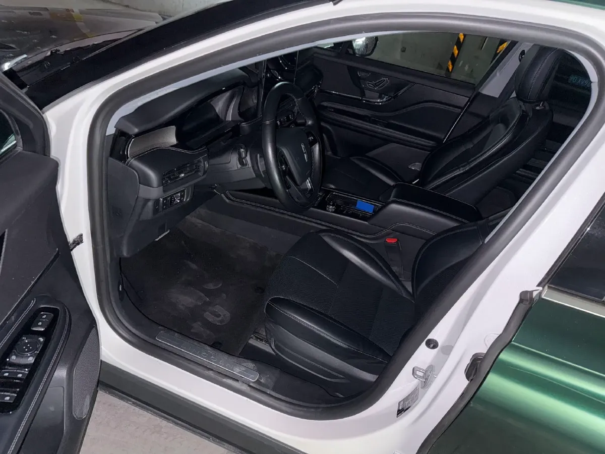 2022 Lincoln Corsair 2.0T 245HP L4 8AT,autocango,china used car exporter,china ev exporter,chinese used car exporter,chinese used ev exporter