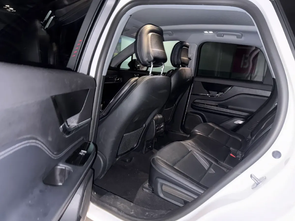 2022 Lincoln Corsair 2.0T 245HP L4 8AT,autocango,china used car exporter,china ev exporter,chinese used car exporter,chinese used ev exporter