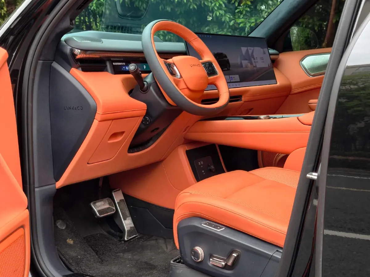 2025 LYNK&CO 900 2.0T 254HP L4 3DHT PHEV,autocango,china used car exporter,china ev exporter,chinese used car exporter,chinese used ev exporter