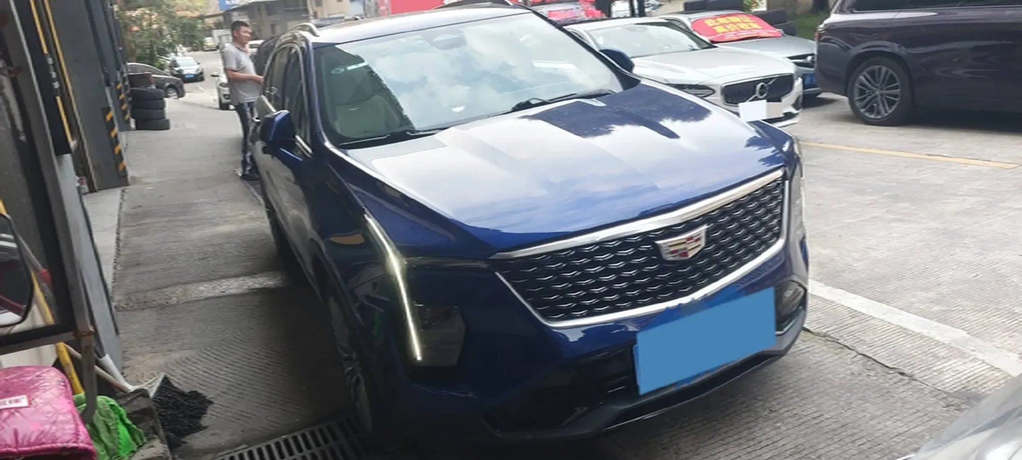 2024 Cadillac XT4 2.0T 237HP L4 9AT,autocango,china used car exporter,china ev exporter,chinese used car exporter,chinese used ev exporter