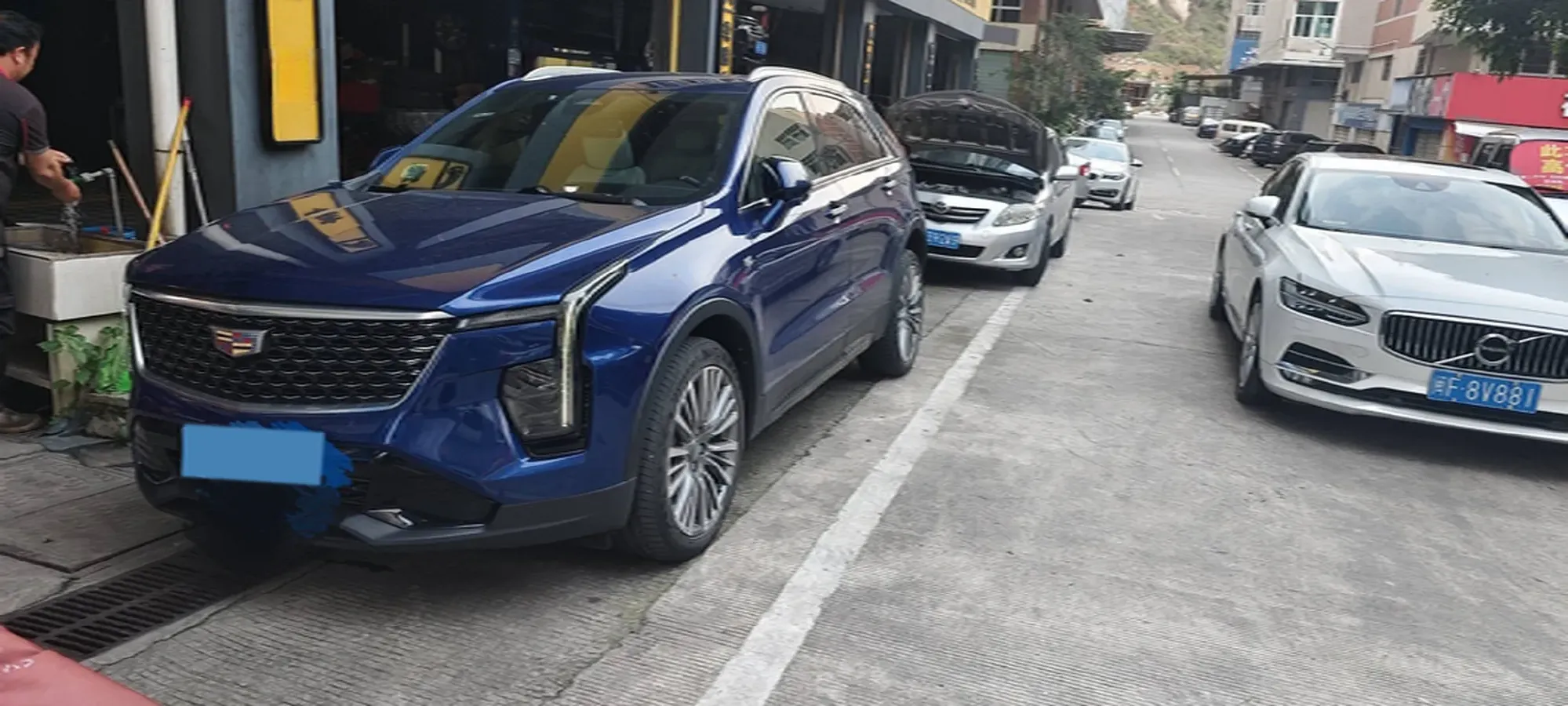 2024 Cadillac XT4 2.0T 237HP L4 9AT,autocango,china used car exporter,china ev exporter,chinese used car exporter,chinese used ev exporter