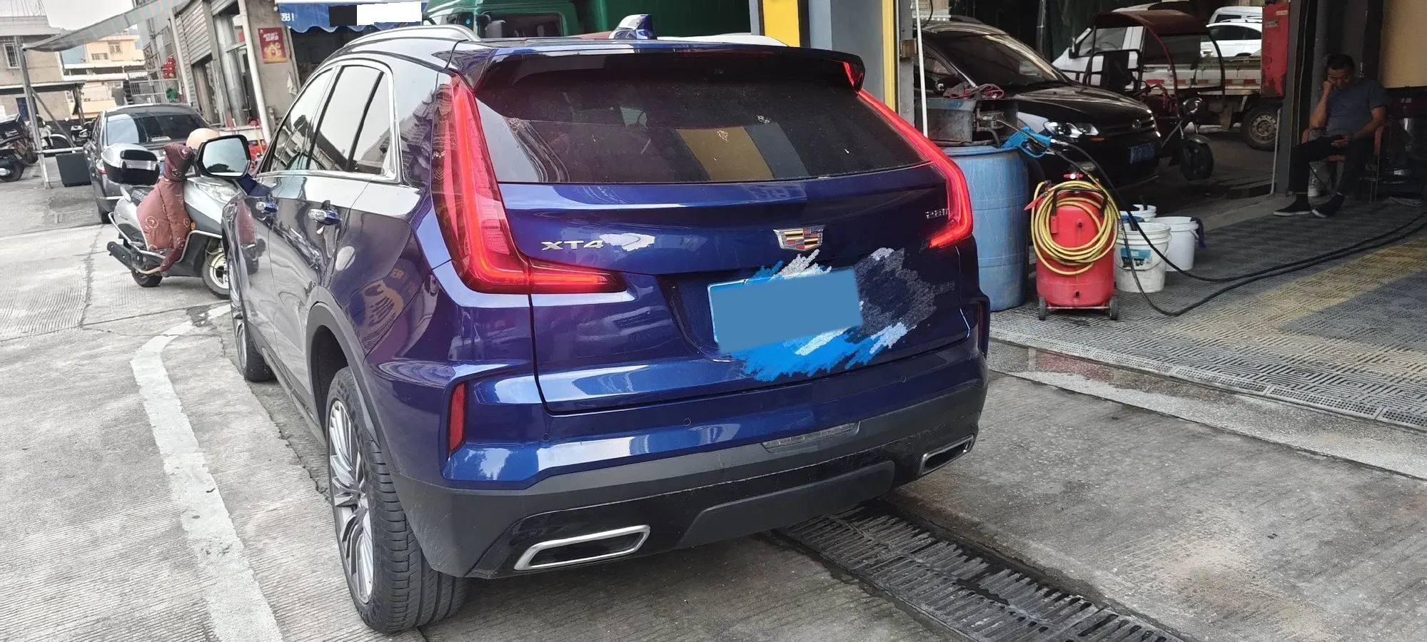 2024 Cadillac XT4 2.0T 237HP L4 9AT,autocango,china used car exporter,china ev exporter,chinese used car exporter,chinese used ev exporter
