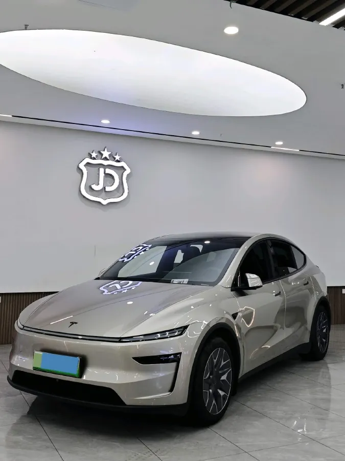 2025 Tesla Model Y L BEV,autocango,china used car exporter,china ev exporter,chinese used car exporter,chinese used ev exporter