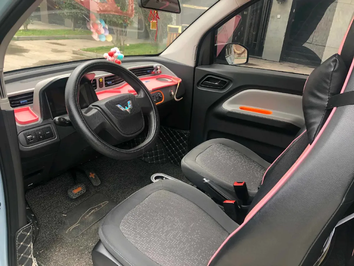 2021 WuLing HongGuang MINI EV BEV 9.3KWH,autocango,china used car exporter,china ev exporter,chinese used car exporter,chinese used ev exporter