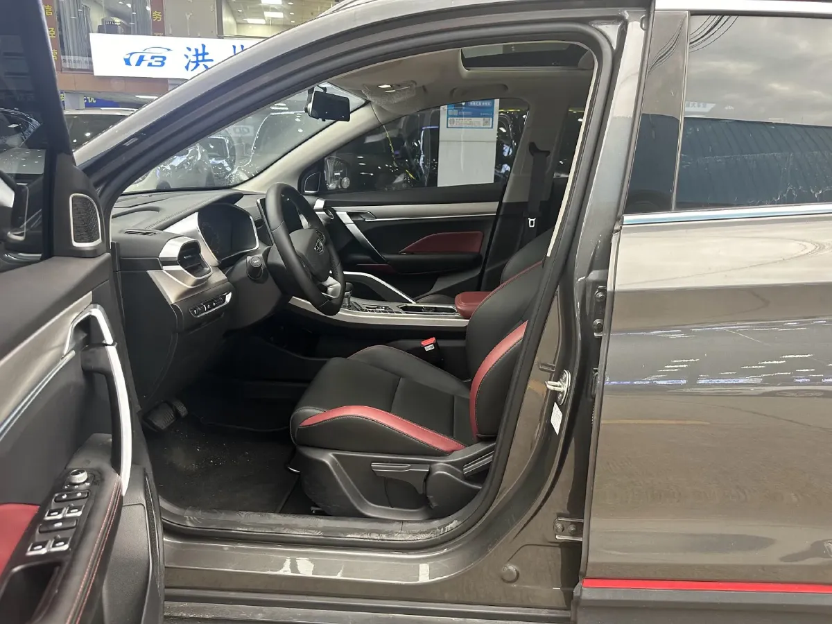 2021 Geely Coolray 1.4T 141HP L4 6DCT,autocango,china used car exporter,china ev exporter,chinese used car exporter,chinese used ev exporter