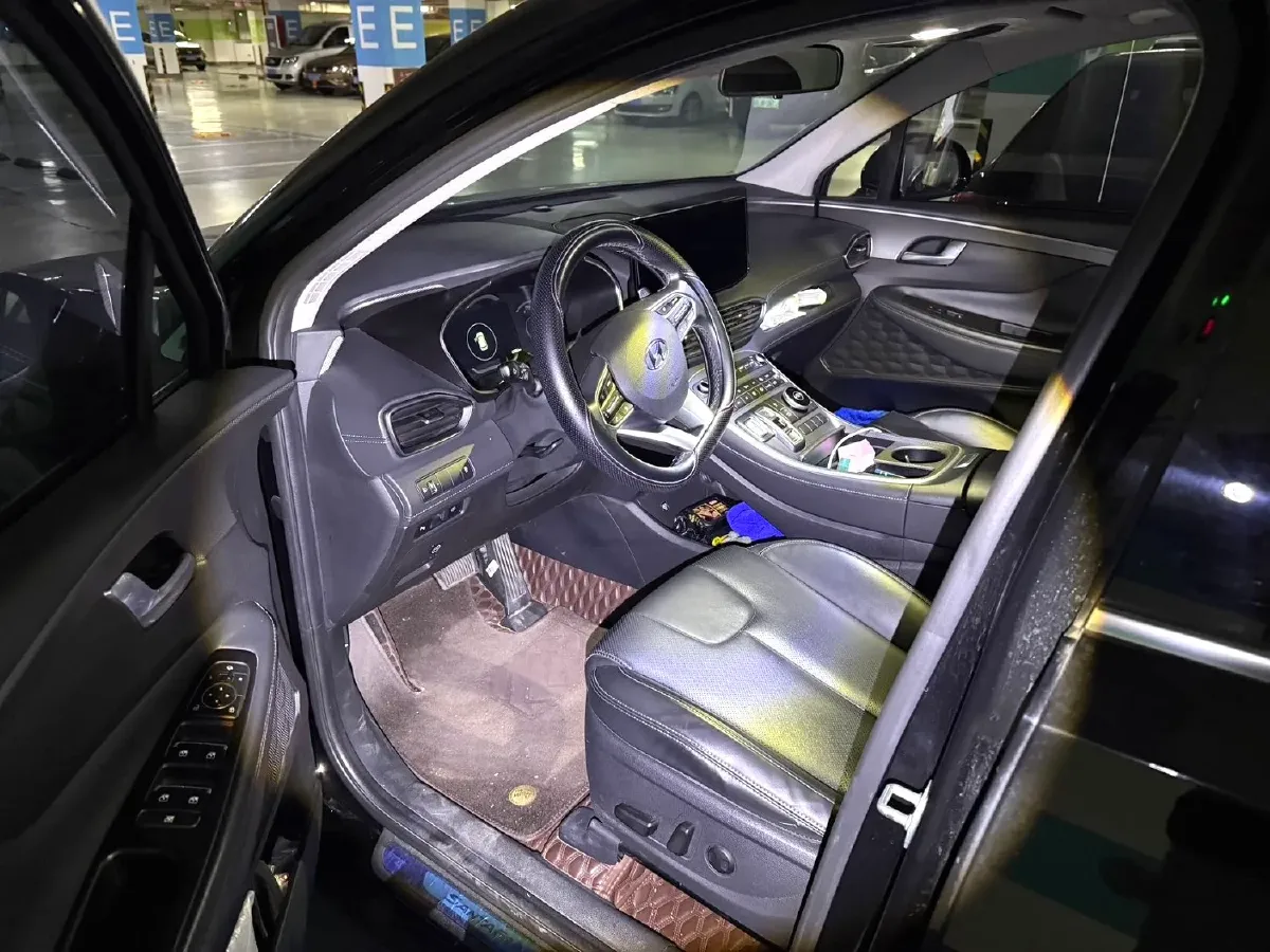 2023 Hyundai Santafe 2.0T 230HP L4 8AT,autocango,china used car exporter,china ev exporter,chinese used car exporter,chinese used ev exporter