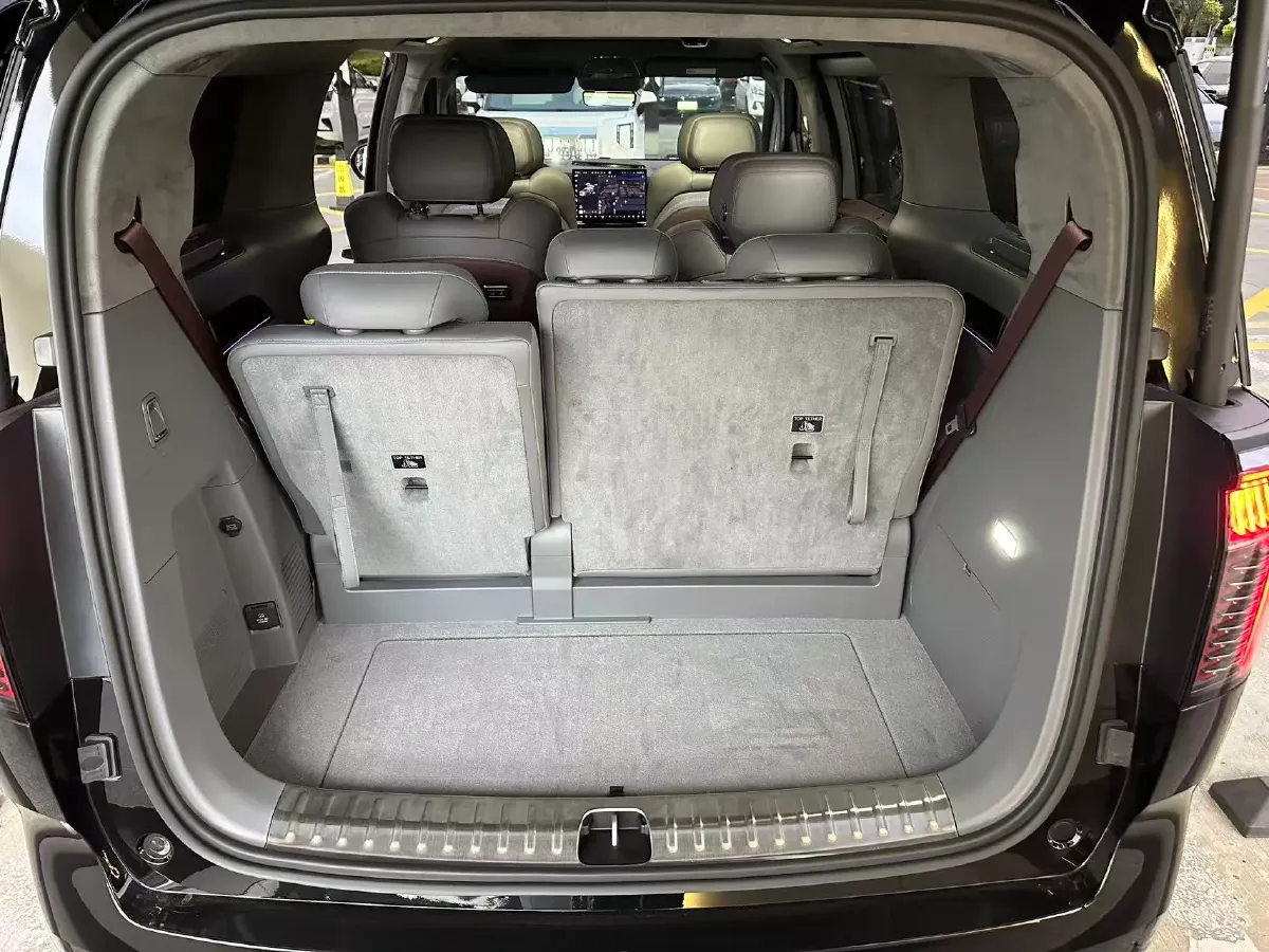 2024 Zeekr 009 BEV 108KWH,autocango,china used car exporter,china ev exporter,chinese used car exporter,chinese used ev exporter